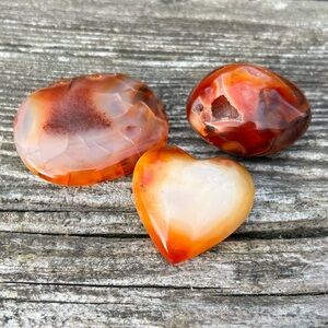 Set Of 3 Carnelian Crystals